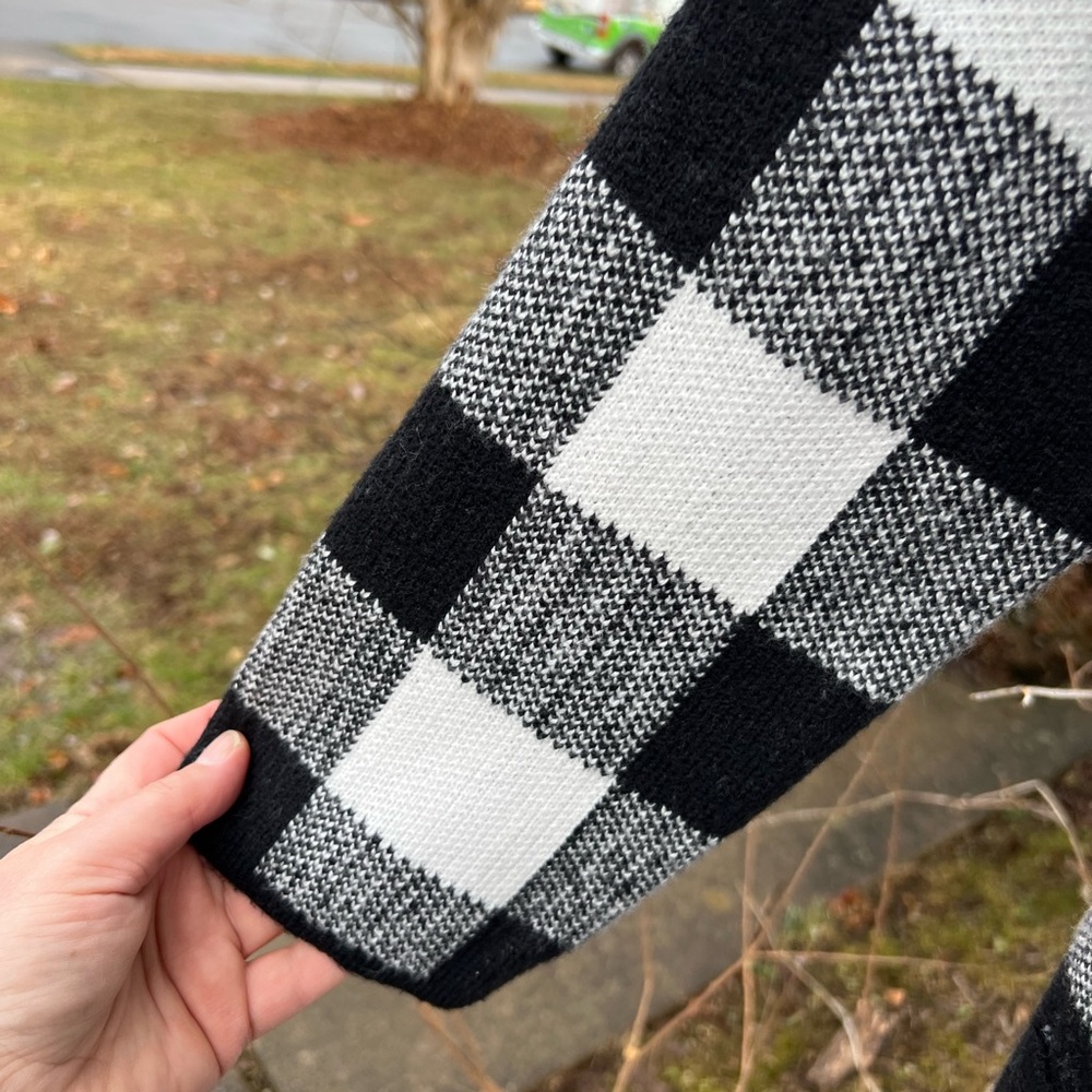 NWT Talbots Beautiful Thick Black White Plaid Open Front Cardigan Pockets - Picture 3 of 7